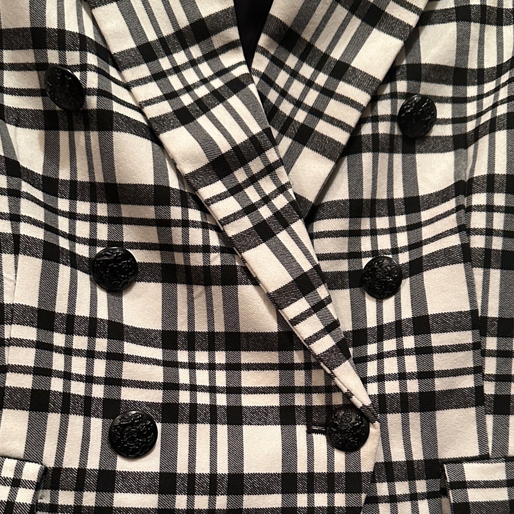 Elegant Black and White Plaid Blazer